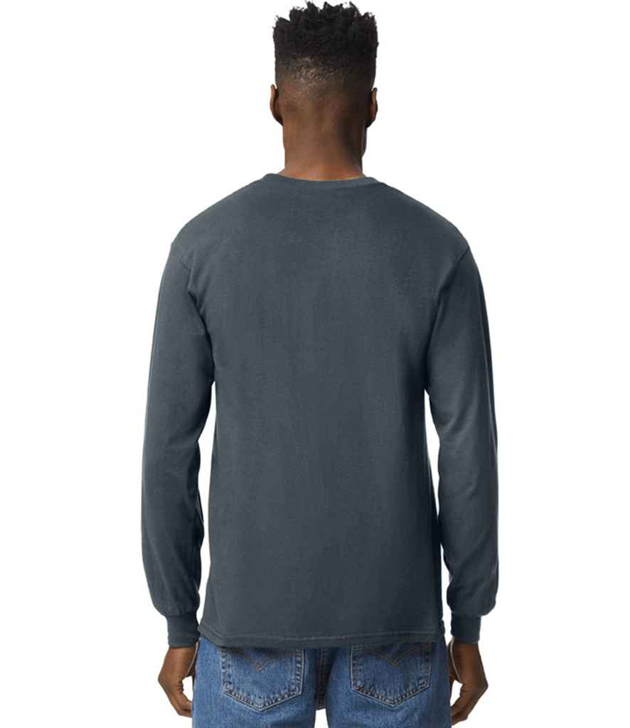 Gildan GD14 Dark Heather Model - Ready to be Embroidered and Printed by Custard Workwear - Cheap Personalised and Customised Workwear in Nottinghamshire, Derbyshire and Leicestershire