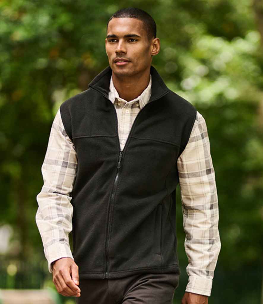 Regatta Professional RG182 Black Model - Bodywarmer Ready to be Embroidered by Custard Workwear - Cheap Personalised and Customised Workwear in Nottinghamshire, Derbyshire and Leicestershire