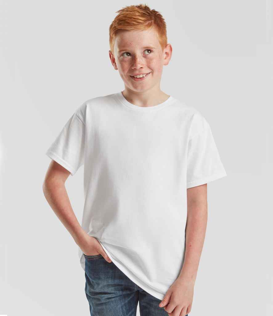Fruit of the Loom SS620B White Model - Ready to be Embroidered and Printed by Custard Workwear - Cheap Personalised and Customised Workwear in Nottinghamshire, Derbyshire and Leicestershire