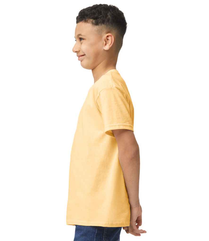 Gildan GD05B Yellow Haze Model -  Ready to be Embroidered and Printed by Custard Workwear - Cheap Personalised and Customised Workwear in Nottinghamshire, Derbyshire and Leicestershire