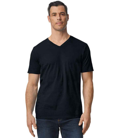 Gildan GD10 Black Model -  Ready to be Printed by Custard Workwear - Cheap Personalised and Customised Workwear in Nottinghamshire, Derbyshire and Leicestershire