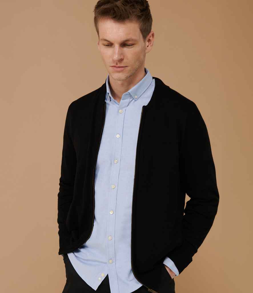 Henbury H718 Black Model -  Ready to be Embroidered by Custard Workwear - Cheap Personalised and Customised Workwear in Nottinghamshire, Derbyshire and Leicestershire