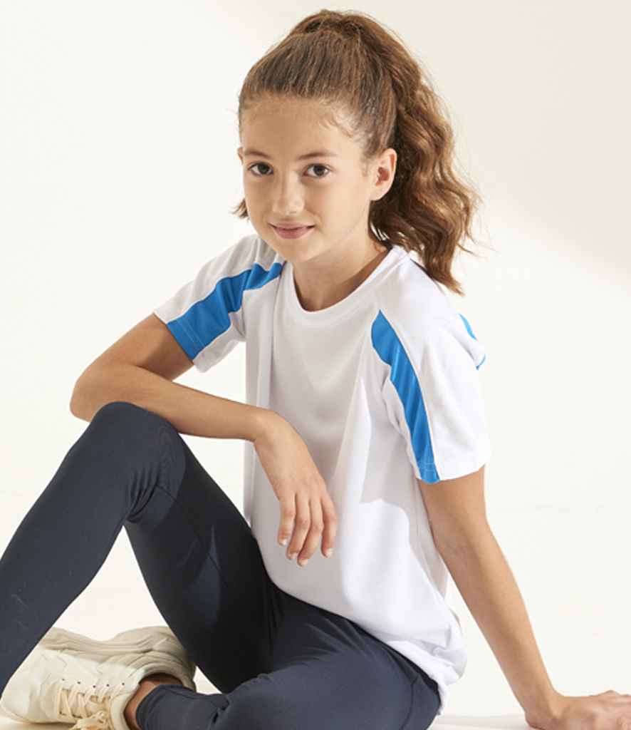 Just Cool JC003B Arctic White/Sapphire Blue Model -  Ready to be Printed by Custard Workwear - Cheap Personalised and Customised Workwear in Nottinghamshire, Derbyshire and Leicestershire