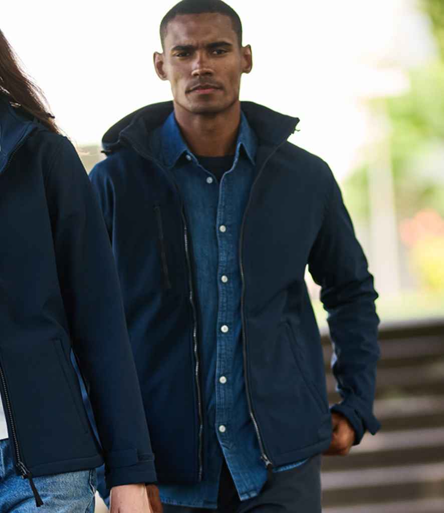 Regatta Professional RG636 Navy/Navy Model - Soft Shell Ready to be Embroidered and Printed by Custard Workwear - Cheap Personalised and Customised Workwear in Nottinghamshire, Derbyshire and Leicestershire