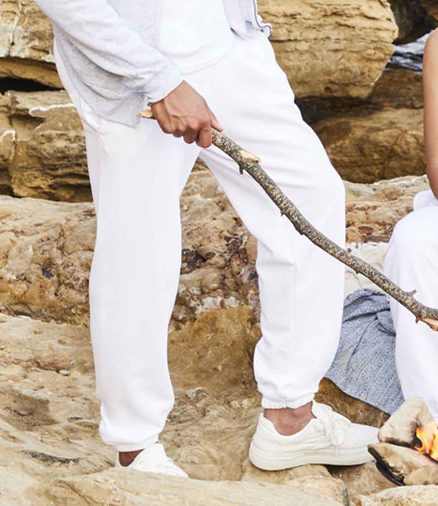 Fruit of the Loom SS15 White Model -  Ready to be Printed by Custard Workwear - Cheap Personalised and Customised Workwear in Nottinghamshire, Derbyshire and Leicestershire